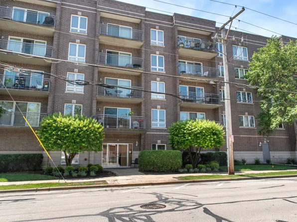1477 E Thacker St APT 202, Des Plaines, IL 60016