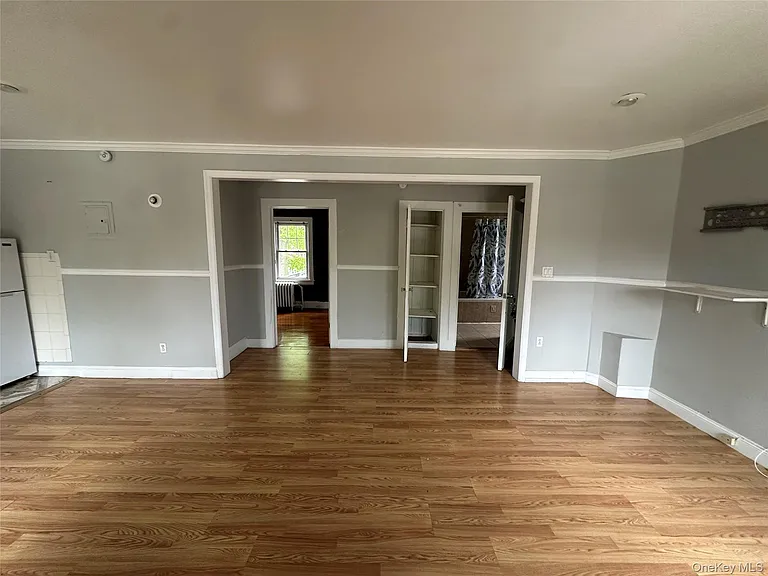 15 Allen St #2 — Photo 3