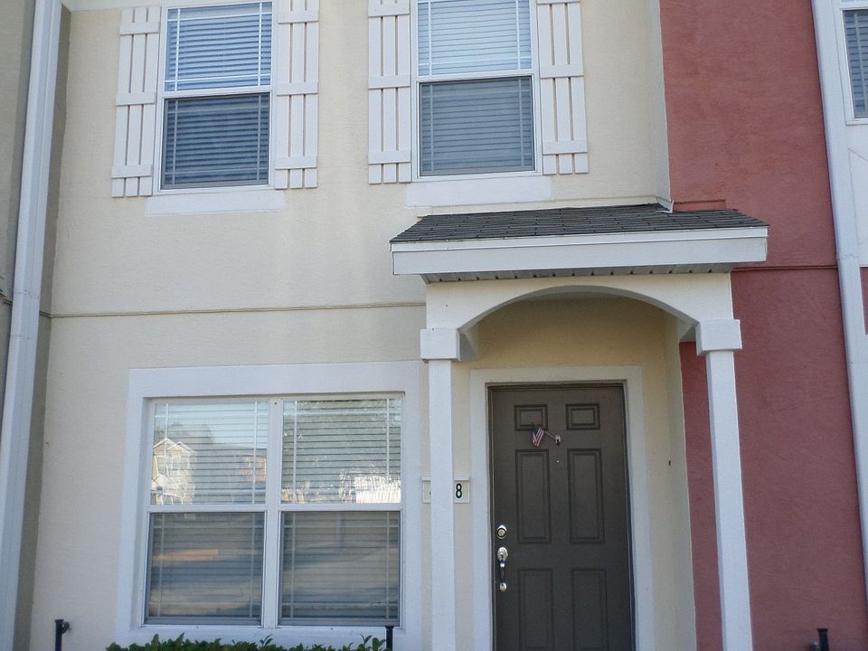 1st image of 4468 SW 49th Ave #1
