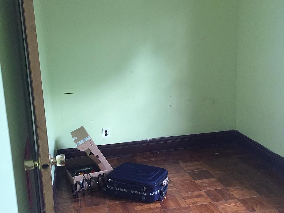 2nd image of 309 Watson St #2