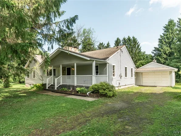 8590 Seven Springs Rd, Batavia, NY 14020