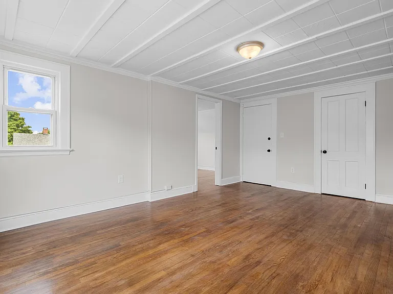 35 Newton St #3 — Photo 14