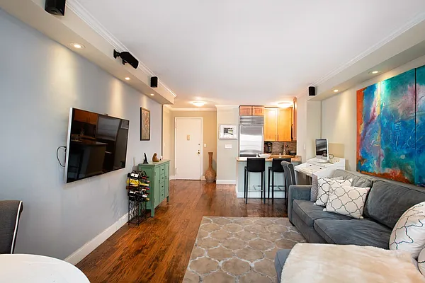 Sold by Keller Williams NYC | media 7