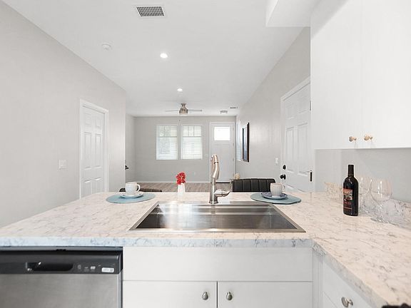 4th image of 445 pueblo bonito Place