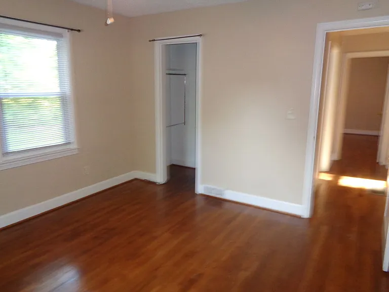 135 Lindbergh St — Photo 4