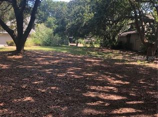 4 Yardley Ln, Hilton Head Island, SC 29928