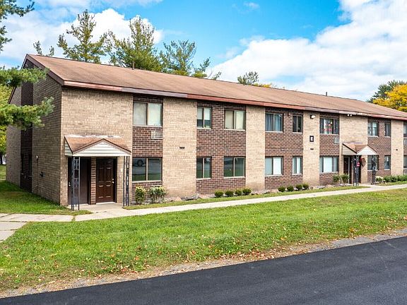 3rd image of 1 Bleecker Ter #1B-1Ba-510Sqft