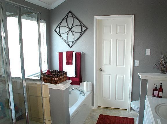 2nd image of 2681 Eganridge Ln