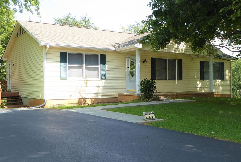 1st image of 221 Parkview Dr