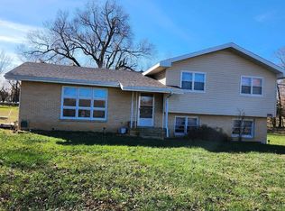 392 Shady Grove Rd, Sparta, MO 65753