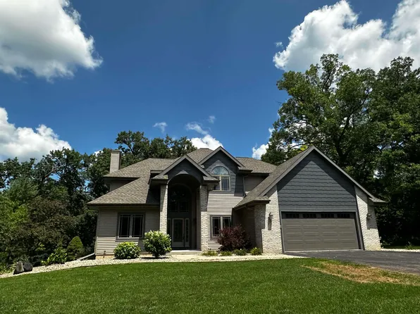 2082 Tower Dr, Stoughton, WI 53589