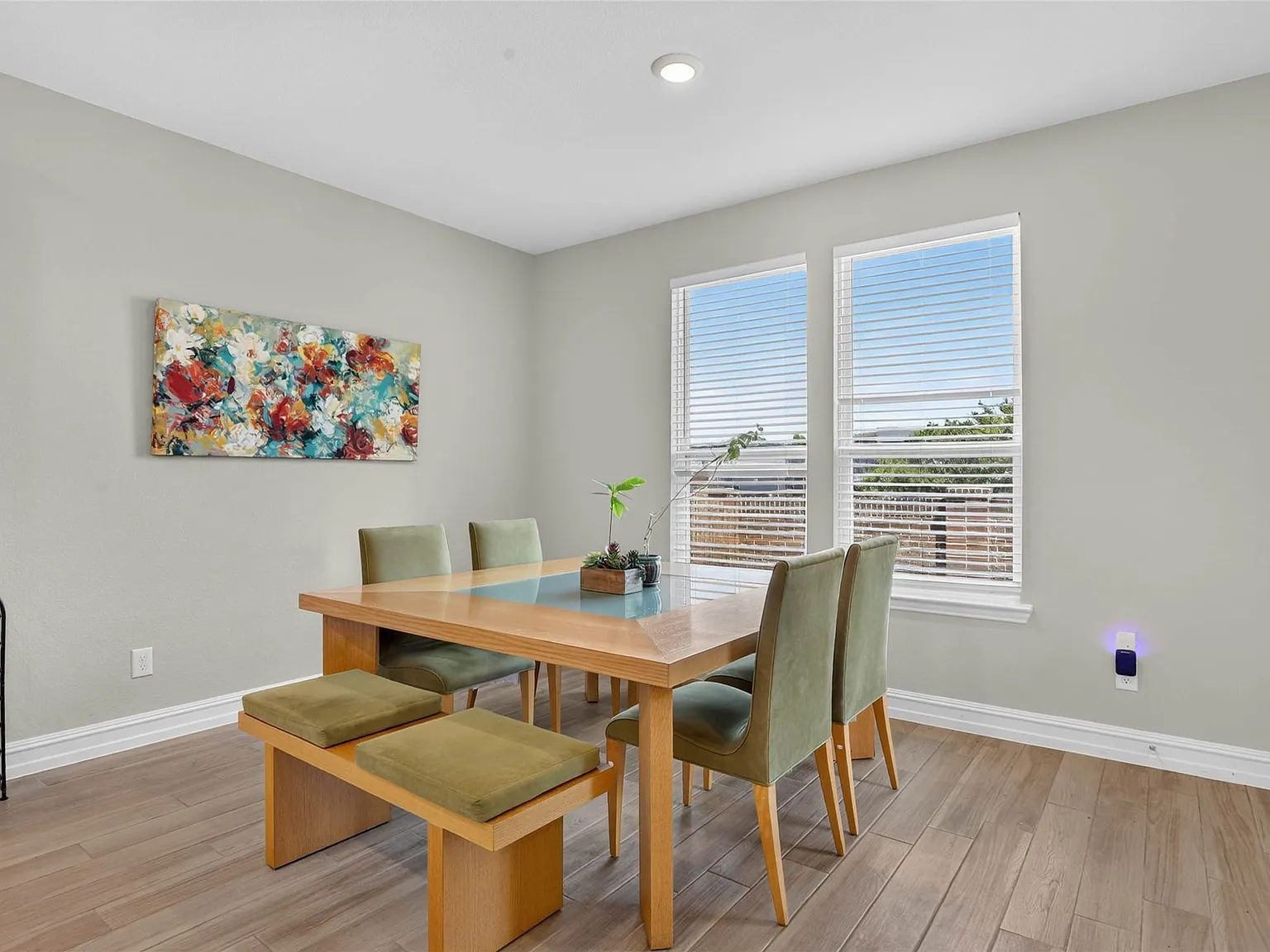 4 bed, 3.0 bath, 2519 sqft, $3,500 — Photo 4