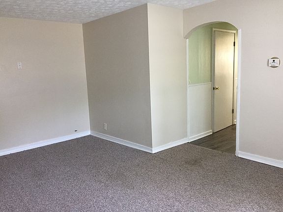 4th image of 225 Fay Ave