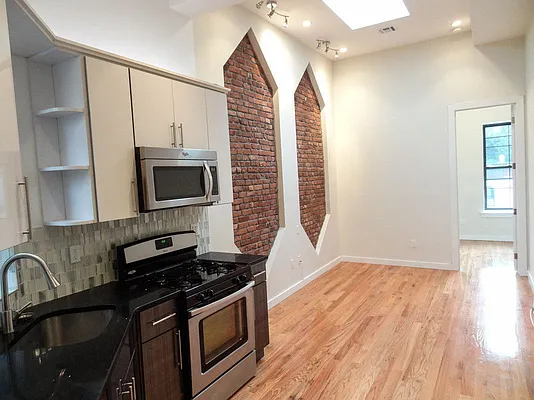 Rented by Doorway NYC, LLC | media 18