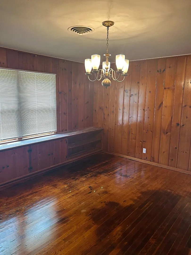 3 bed, 2027 sqft, $1,850 — Photo 3