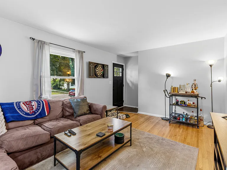 2809 Brunswick Ave S — Photo 10