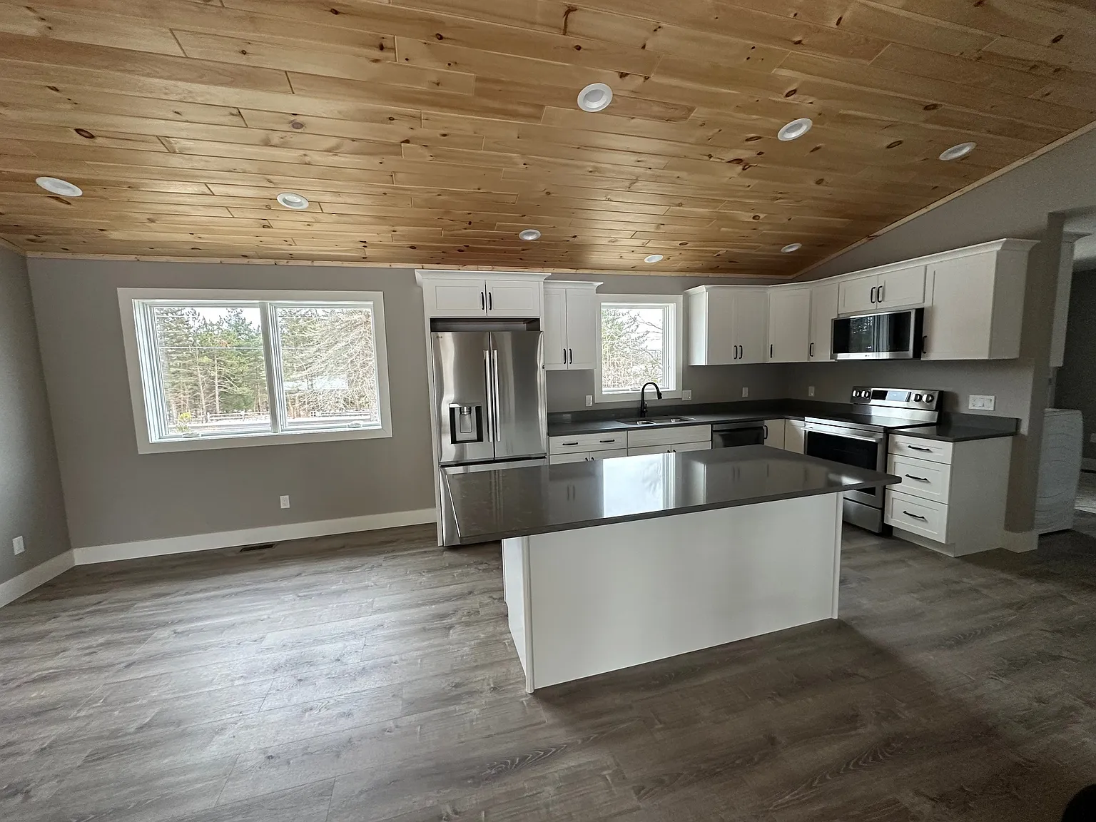 3 bed, 1500 sqft, $2,800 — Photo 3