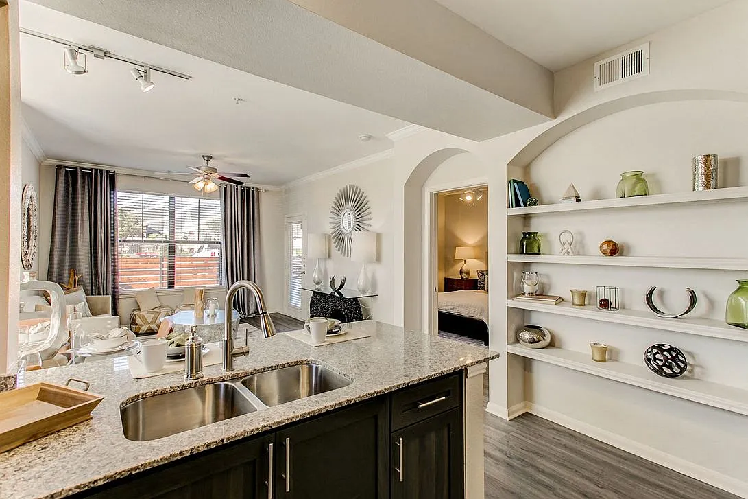 Watervue Apartment Homes — Photo 3
