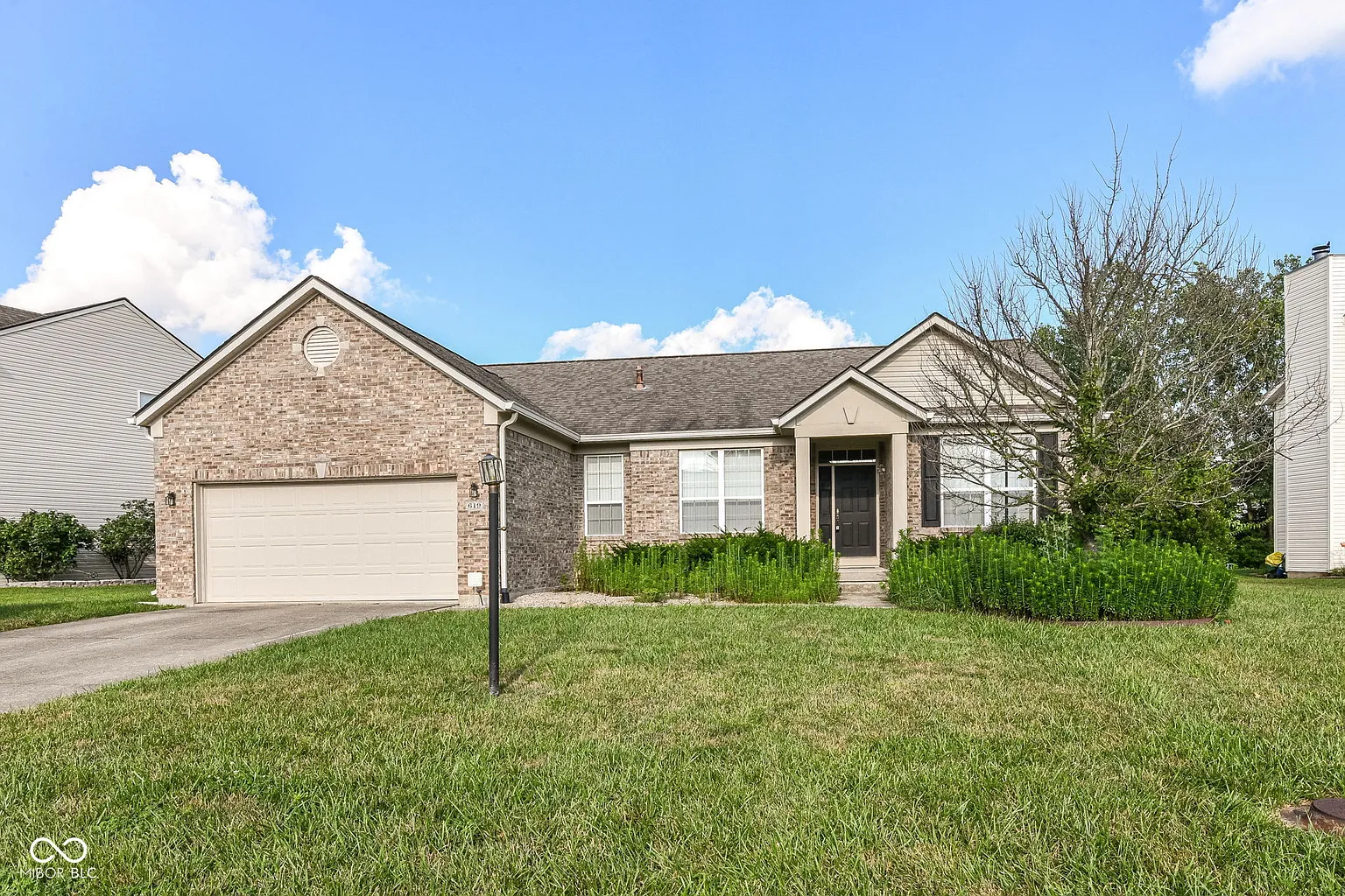 619 S Tanninger Dr photo 1