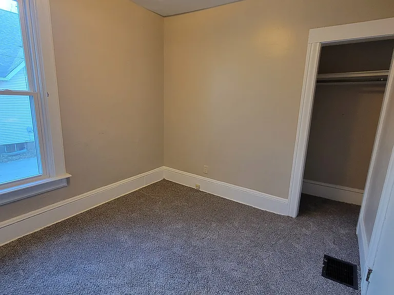 516 N Waterloo St — Photo 13