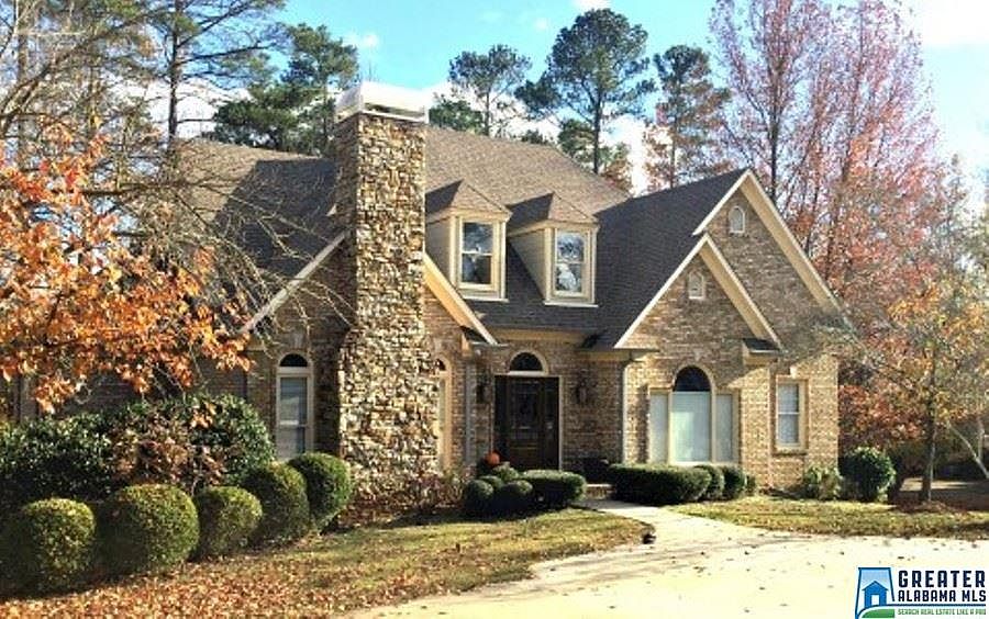 1st image of 4240 Woodbine Ln
