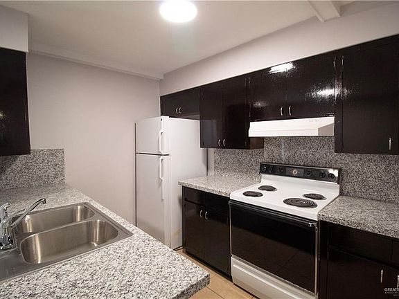 5th image of 1104 W Fern Ave APT C