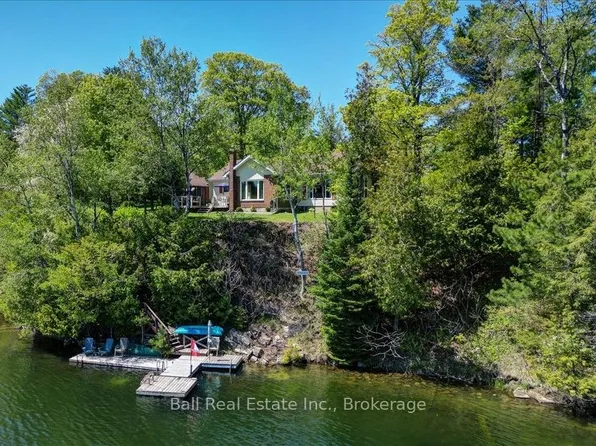 29 Brown Ln, Bancroft, ON K0L 1C0