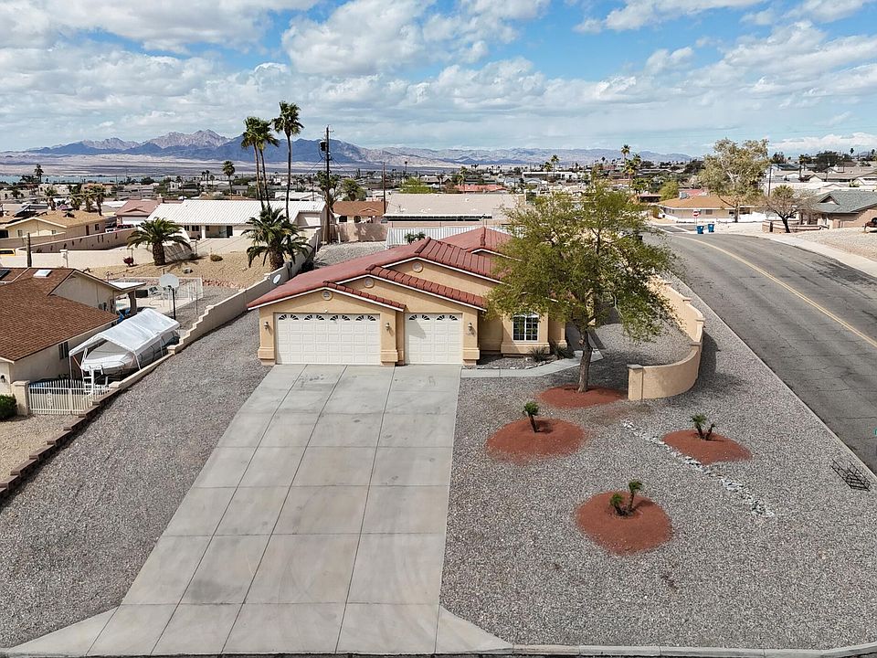 1st image of 2999 Caravelle Dr