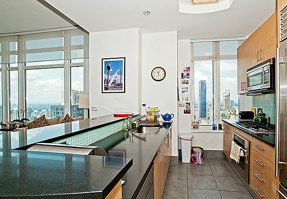 5th image of 325 5th Ave APT 43D