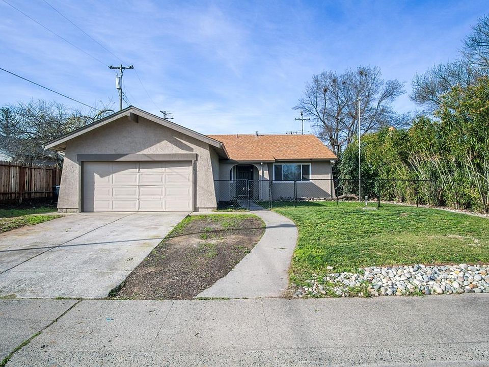 2nd image of 7607 Glenmont Way