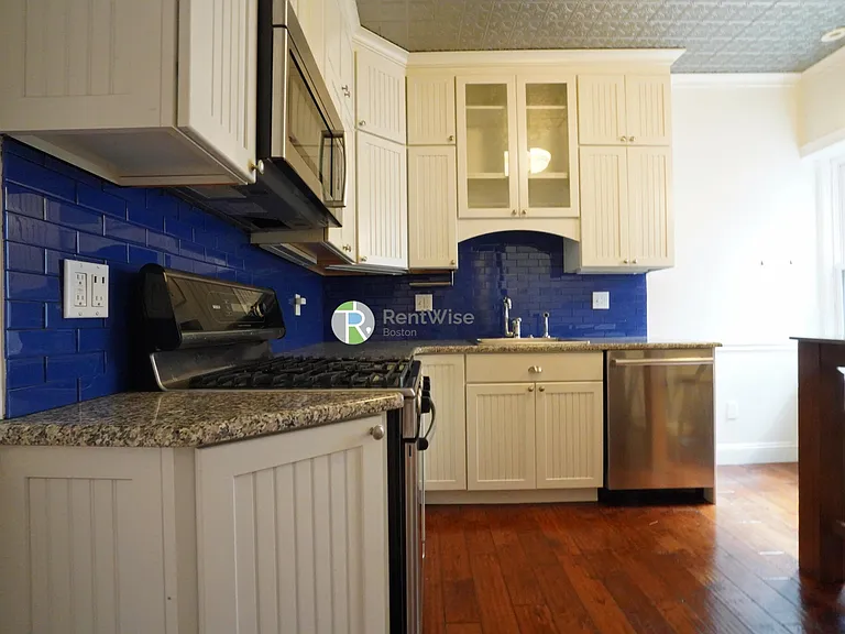 94 Naples Rd #5 — Photo 14