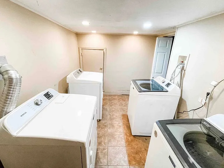 2109 Harbert Ave #8 — Photo 6