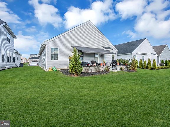 4th image of 35 Saratoga Rd