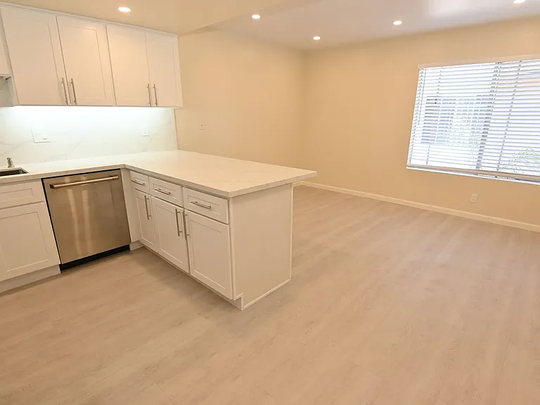 1759 Stokes Street — Photo 7