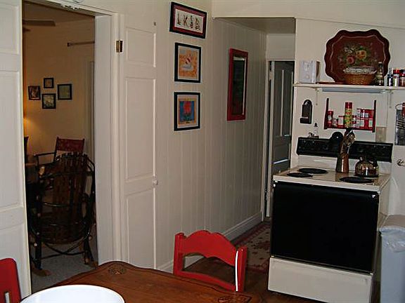 4th image of 540 Lynn Ave