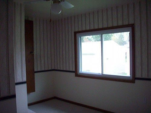 5th image of 190 Pauline Ave
