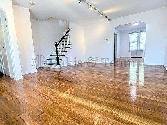 2nd image of 4715 21st Ave #1