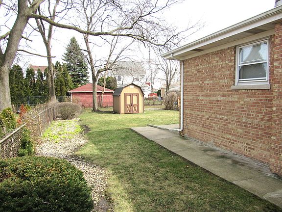 2nd image of 8829 National Ave