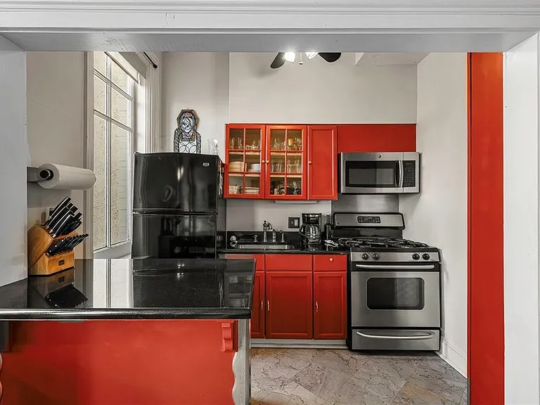 2801 Saint Charles Ave #106-G — Photo 12