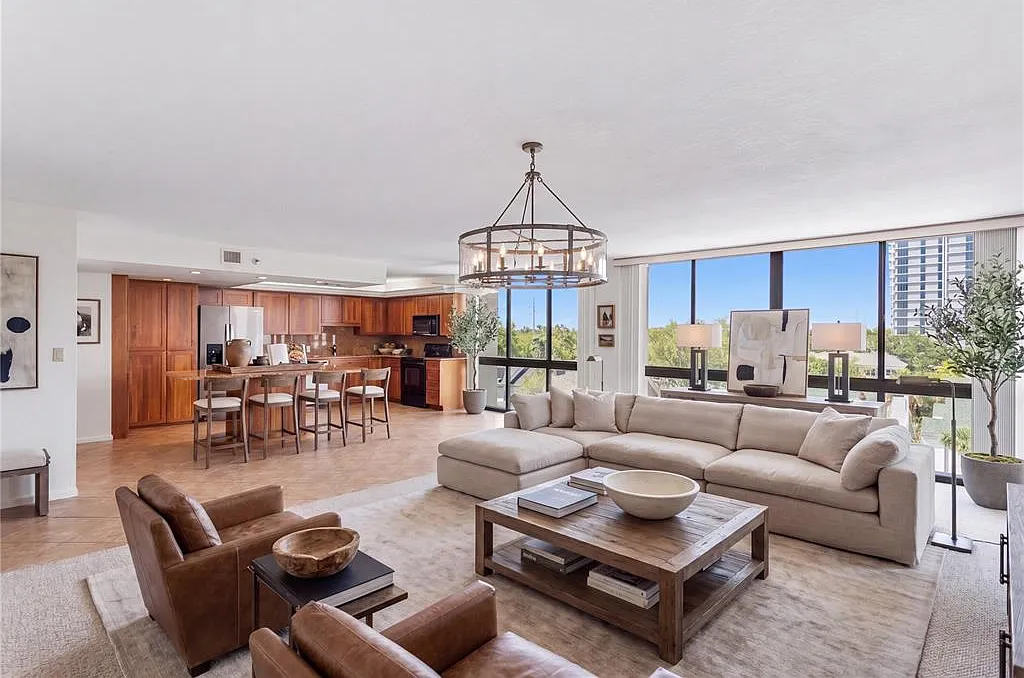 2 bed, 2.0 bath, 1702 sqft, $3,900 — Photo 4