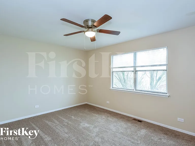 990 Chelsea Ln — Photo 13