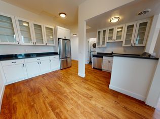 943A Center St, Oakland, CA 94607