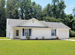 1110 Calico Ct, Jacksonville, NC 28546