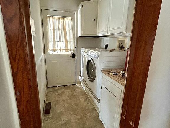 4th image of 413 South Myrtle STREET
