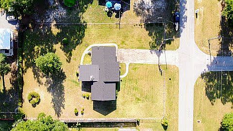 2nd image of 424 SE Hubble St