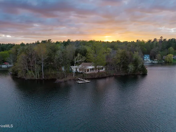 122 Blythewood Dr, Pittsfield, MA 01201