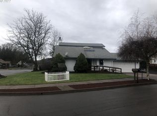 1190 S 44th St, Springfield, OR 97478