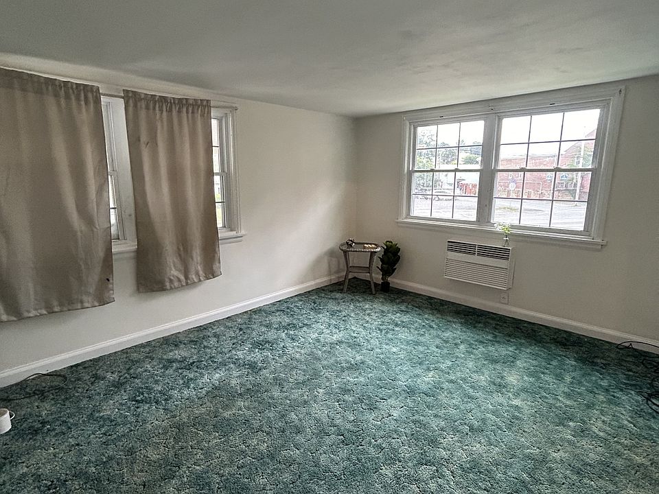 2nd image of 615 Philadelphia Ave