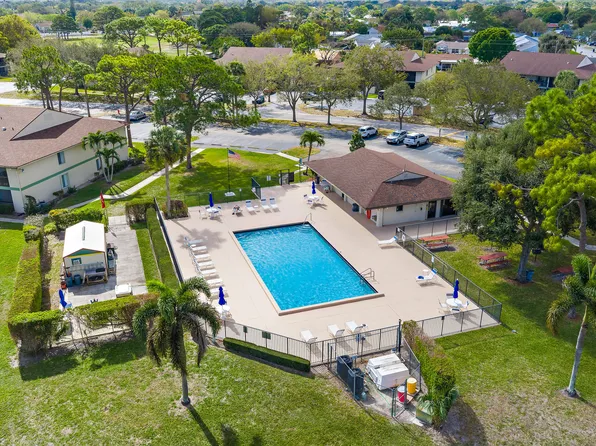 6495 E CHASEWOOD Drive E #E, Jupiter, FL 33458