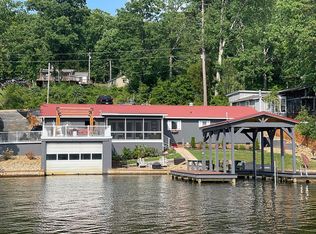 228 Shoreline Rd, New London, NC 28127